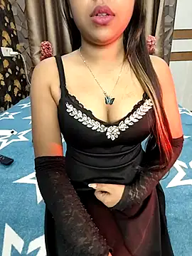 Little  Lia online show from March 19, 2025, 12:12 pm