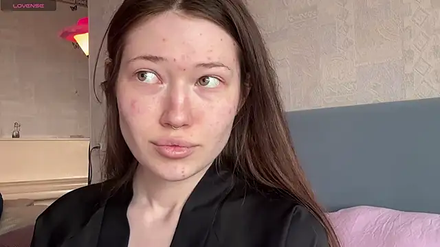 eva varnerr online show from April 13, 2026, 10:21 am