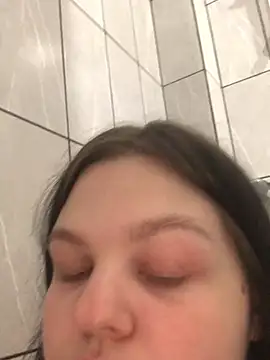 Charlotte Ros online show from January 1, 2025, 5:33 pm