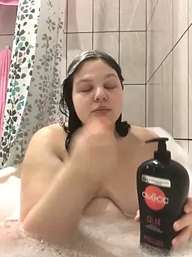 Charlotte Ros online show from January 3, 2025, 3:44 pm