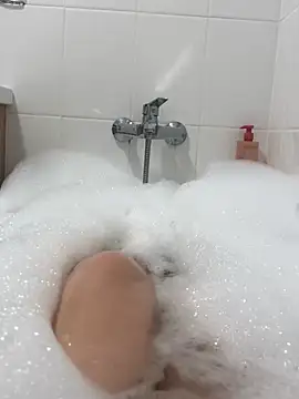 Charlotte Ros online show from January 25, 2025, 1:52 pm