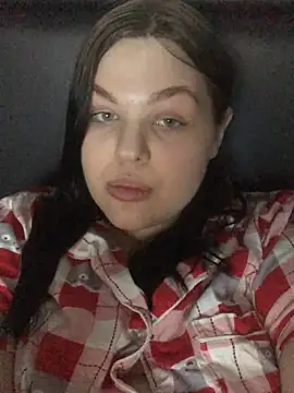 Charlotte Ros online show from March 11, 2025, 4:07 pm