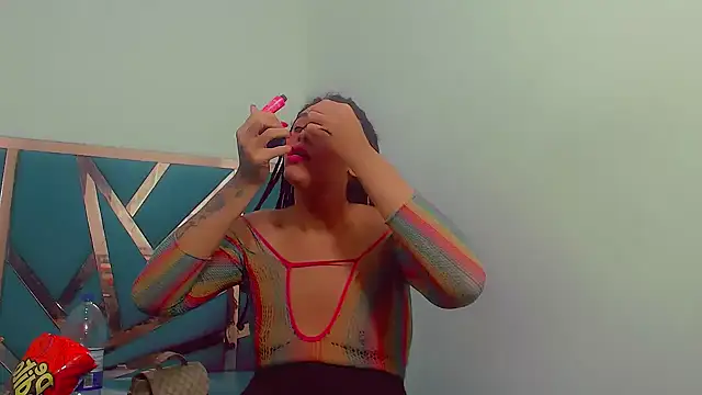 Snapshot of fox_naughty_violet chatting on November 3, 2025, 8:10 pm fox naughty violet online show from November 3, 2025, 8:10 pm