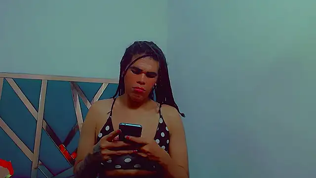 Snapshot of fox_naughty_violet chatting on November 8, 2025, 7:34 pm fox naughty violet online show from November 8, 2025, 7:34 pm