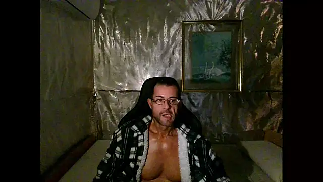 Snapshot of Marieettee chatting on January 8, 2025, 9:53 am Marieettee online show from January 8, 2025, 9:53 am