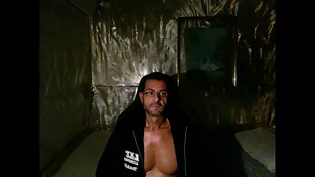 Snapshot of Marieettee chatting on February 2, 2025, 10:02 am Marieettee online show from February 2, 2025, 10:02 am