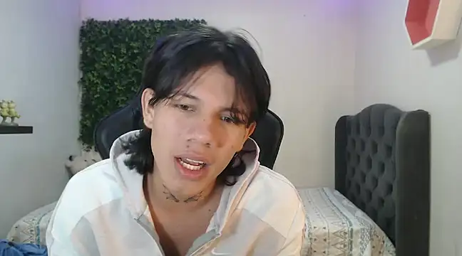 andy dan18 online show from January 15, 2025, 4:21 pm