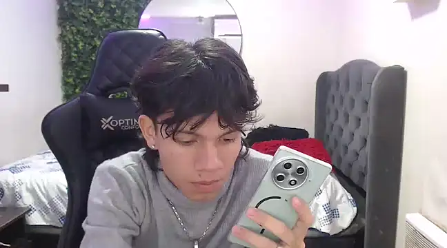 andy dan18 online show from March 10, 2025, 1:32 pm