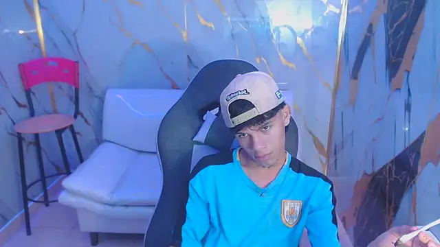 andy dan18 online show from October 9, 2025, 2:59 pm