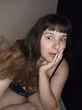 Heleneecesmecs2 online show from June 7, 2026, 9:51 pm