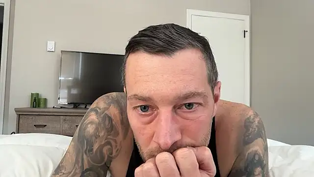 moon-boy online show from December 24, 2024, 6:17 pm