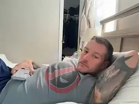 moon-boy online show from September 12, 2025, 7:03 pm