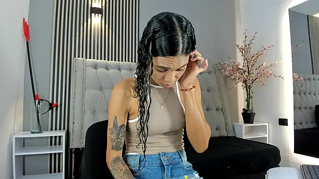 GysellHanson online show from November 16, 2025, 11:38 am