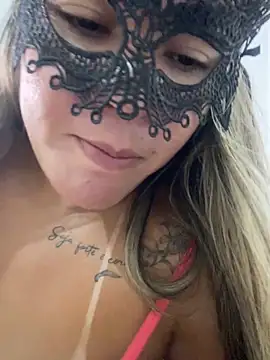 Casadadelicia26 online show from April 1, 2026, 1:50 am