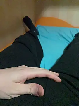 Snapshot of Dvddd chatting on February 12, 2026, 11:55 pm Dvddd online show from February 12, 2026, 11:55 pm