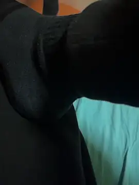 Snapshot of Dvddd chatting on March 4, 2026, 4:02 pm Dvddd online show from March 4, 2026, 4:02 pm