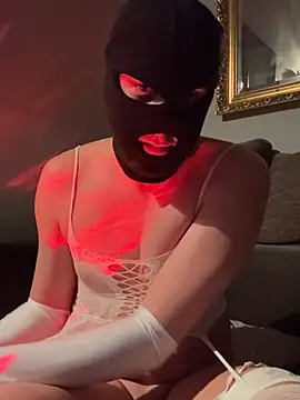 DiamondZar77038 online show from January 11, 2025, 5:40 pm