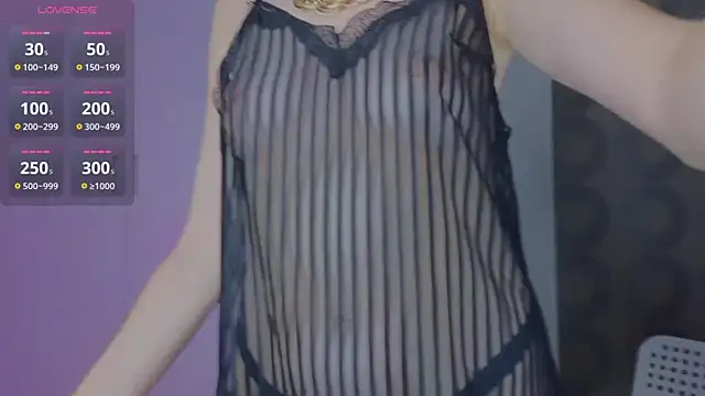 Cuteroxyfoxy online show from July 2, 2026, 3:18 pm