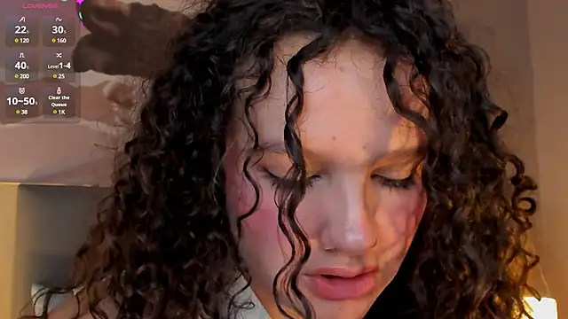 LucyLovelyy online show from March 4, 2025, 2:49 am