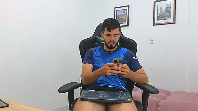 Massimoo 07 online show from January 31, 2025, 8:01 pm