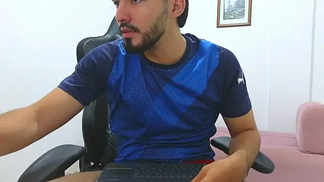 Massimoo 07 online show from January 31, 2025, 11:03 pm