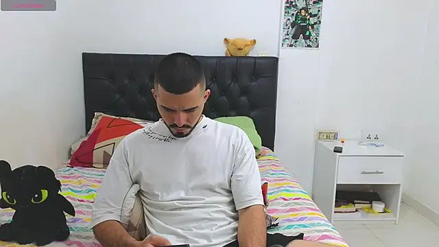 Massimoo 07 online show from March 7, 2026, 9:34 pm