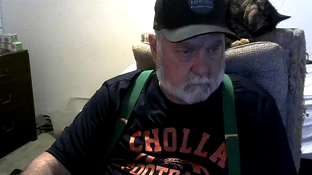 Snapshot of viejo_oso chatting on December 1, 2025, 4:50 am viejo oso online show from December 1, 2025, 4:50 am