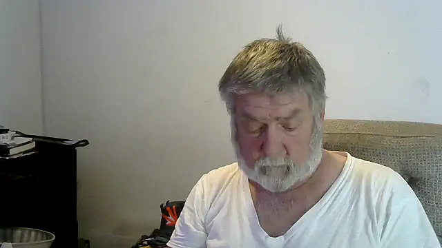 Snapshot of viejo_oso chatting on January 18, 2026, 10:02 pm viejo oso online show from January 18, 2026, 10:02 pm