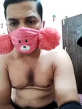 hot punekar online show from November 1, 2025, 5:31 am