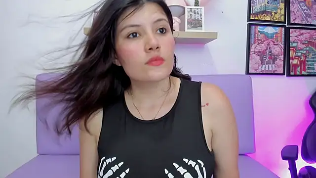 Carolina Burninng online show from October 6, 2025, 8:28 pm