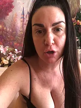 BELLAMORGANE1 online show from January 18, 2026, 2:43 pm