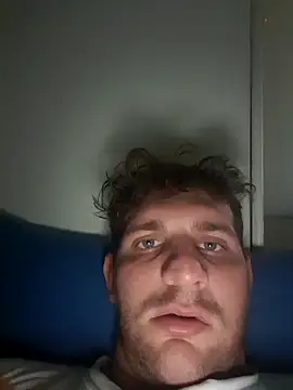 michemichemiche8 online show from September 28, 2025, 2:11 pm