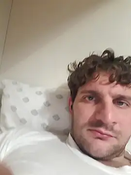 michemichemiche8 online show from November 16, 2025, 8:03 pm