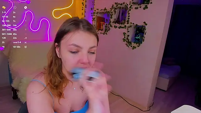 RobertAndLinela online show from January 7, 2025, 11:03 pm