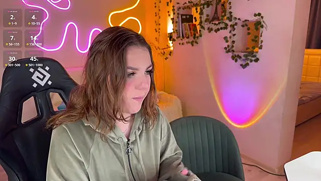 RobertAndLinela online show from October 30, 2025, 2:40 pm