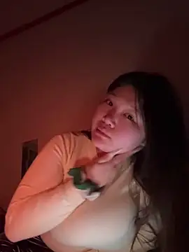 Snapshot of Happyou2 chatting on March 9, 2025, 3:16 pm Happyou2 online show from March 9, 2025, 3:16 pm