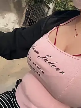 Snapshot of Happyou2 chatting on March 12, 2025, 7:46 am Happyou2 online show from March 12, 2025, 7:46 am