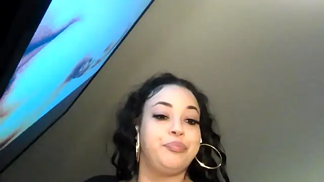Snapshot of StephanieDaBeauty chatting on February 19, 2025, 7:39 am StephanieDaBeauty online show from February 19, 2025, 7:39 am
