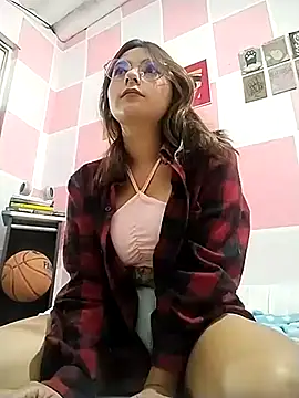 Paulina mosh online show from March 11, 2025, 11:55 am