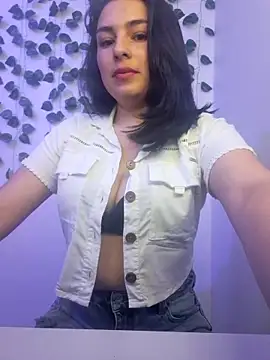 VictoriaMolina online show from May 19, 2026, 12:38 am
