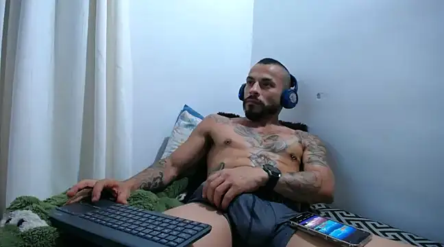 callme douglas online show from January 28, 2025, 11:28 pm