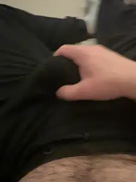 22TT2295 online show from February 9, 2025, 9:39 pm