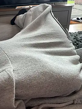 22TT2295 online show from March 14, 2025, 2:52 pm