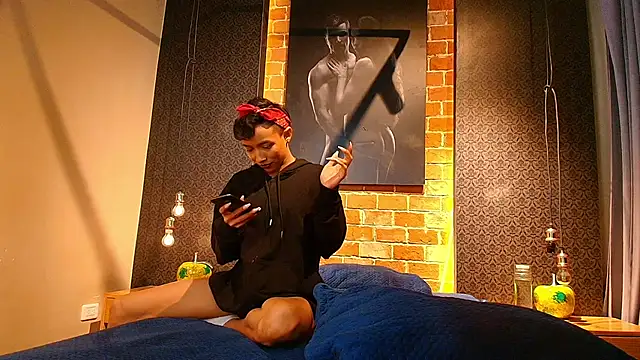 AntonAndSofii online show from January 8, 2025, 4:02 am