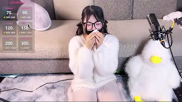 Snapshot of Yu_UwU_ chatting on January 12, 2025, 3:36 pm Yu UwU  online show from January 12, 2025, 3:36 pm