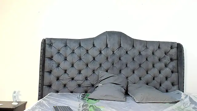 two milkyway online show from September 21, 2025, 1:13 pm