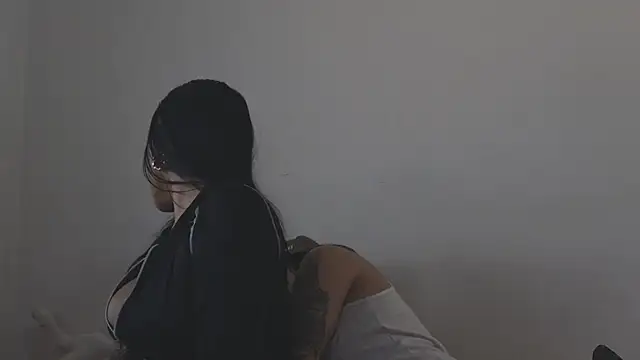 Thiago x Sahara online show from November 27, 2025, 1:35 pm