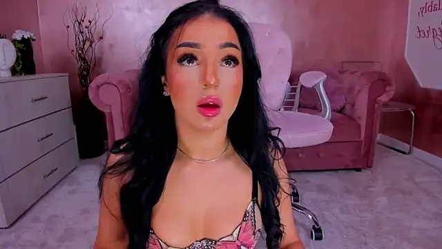 Snapshot of evanew_ chatting on February 28, 2025, 8:07 pm evanew online show from February 28, 2025, 8:07 pm