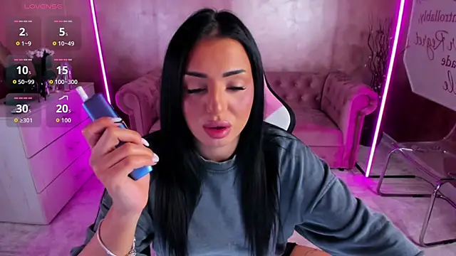 Snapshot of evanew_ chatting on September 9, 2025, 4:28 pm evanew online show from September 9, 2025, 4:28 pm