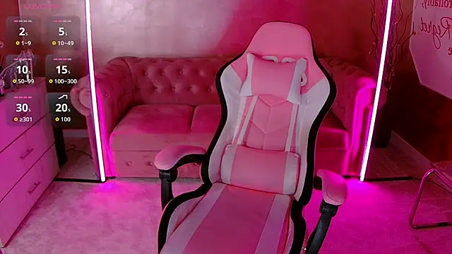 Snapshot of evanew_ chatting on September 25, 2025, 4:11 pm evanew online show from September 25, 2025, 4:11 pm